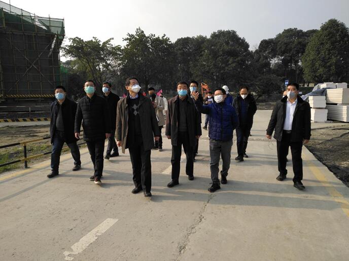 集团党委书记、董事长任丁率队 赴金牛宾馆检查工作